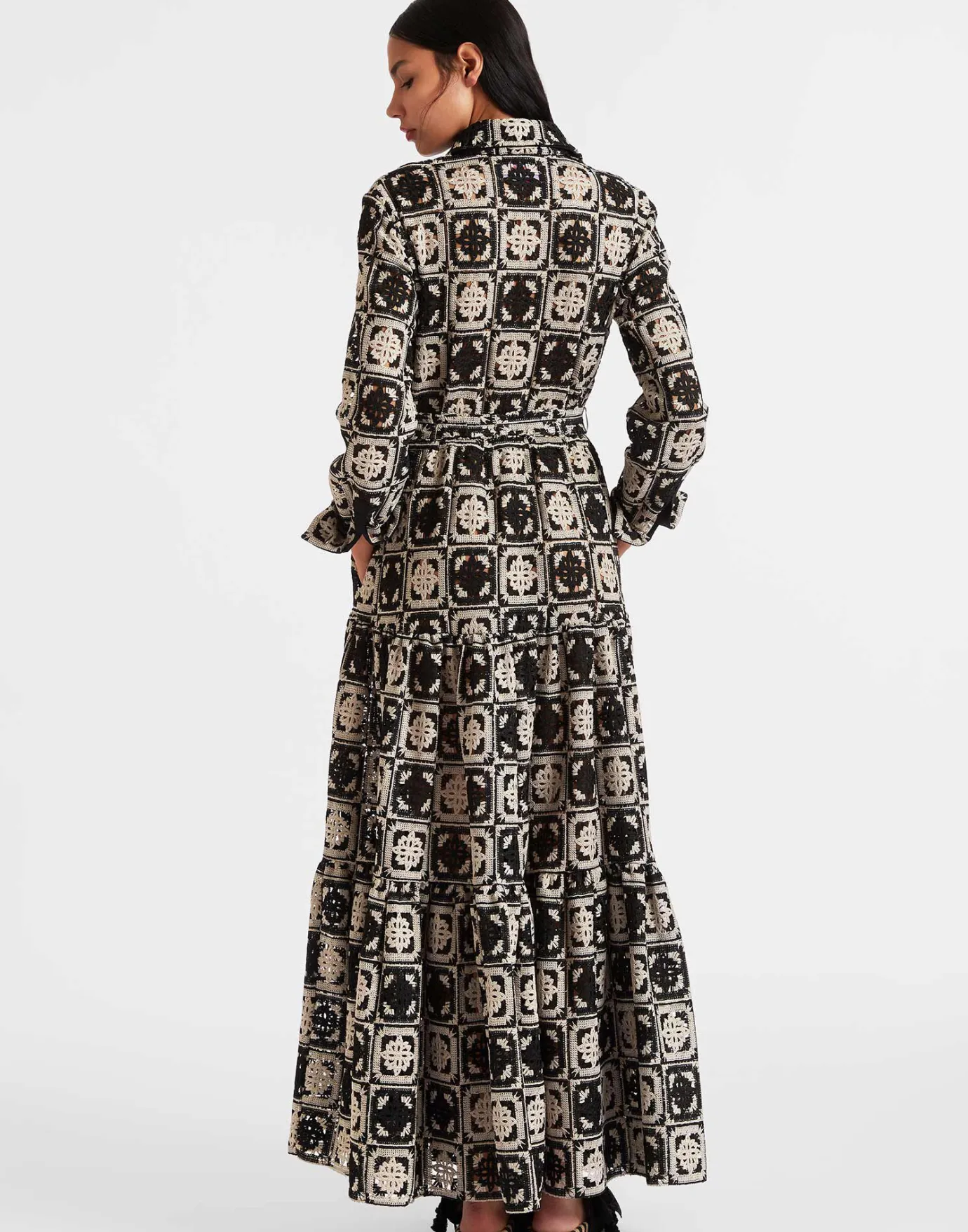 La DoubleJ Bellini DressMini Tiles Black in Macramé | Robes | READY TO WEAR