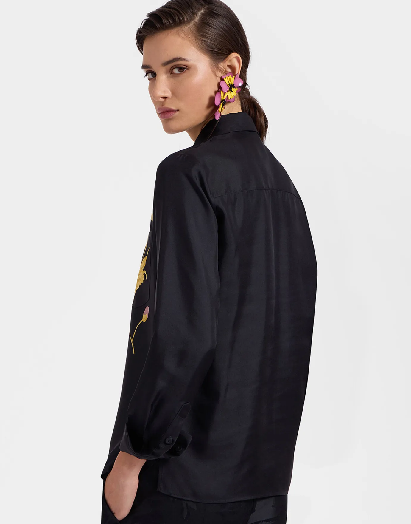 La DoubleJ Boy ShirtSylph Placée Black in Silk Twill | Chemises Et Tops | READY TO WEAR