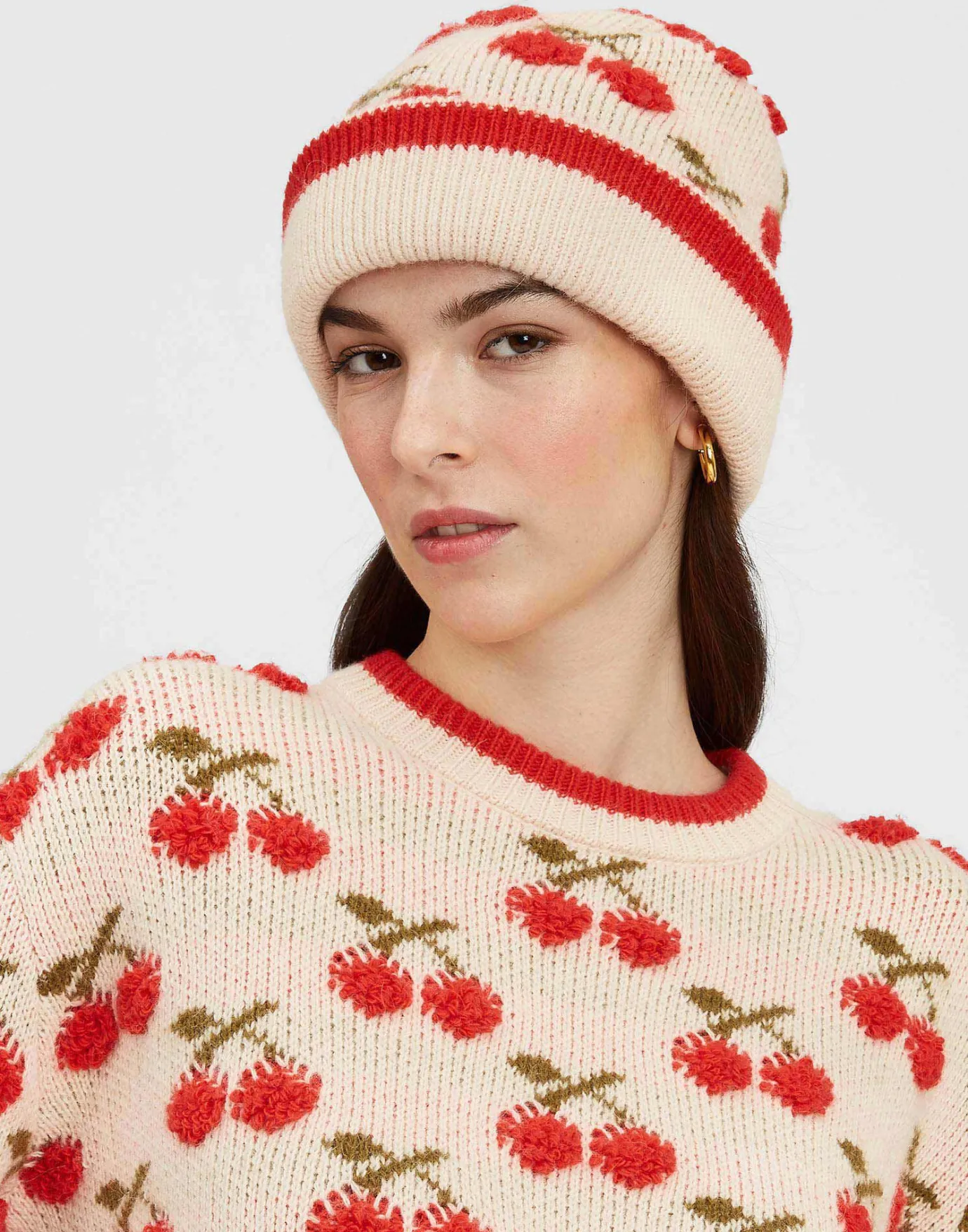 La DoubleJ Cherry BeanieOff White in Wool | Chapeaux | ACCESSORIES