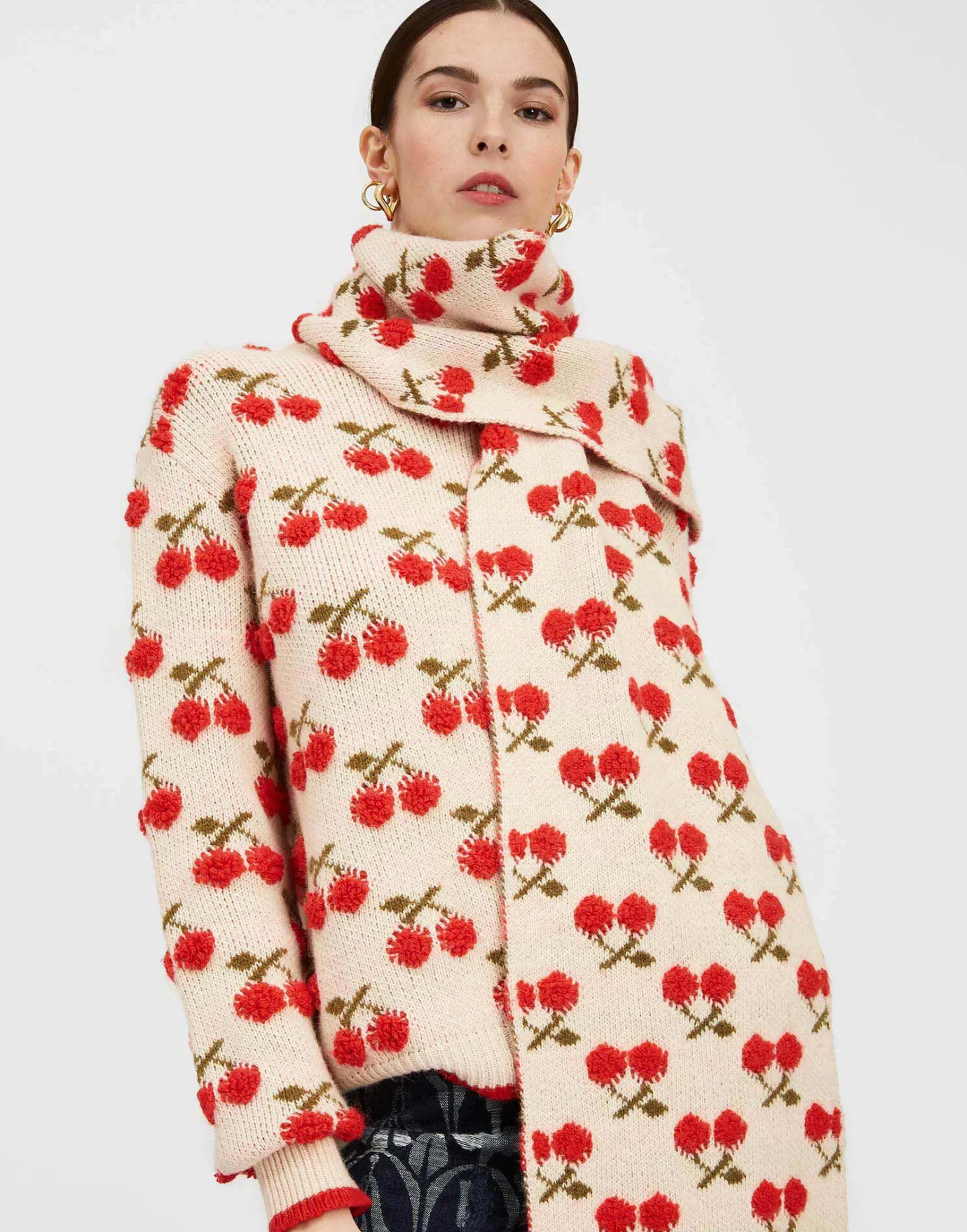 La DoubleJ Cherry ScarfOff White in Wool | Foulards Et Écharpes | ACCESSORIES