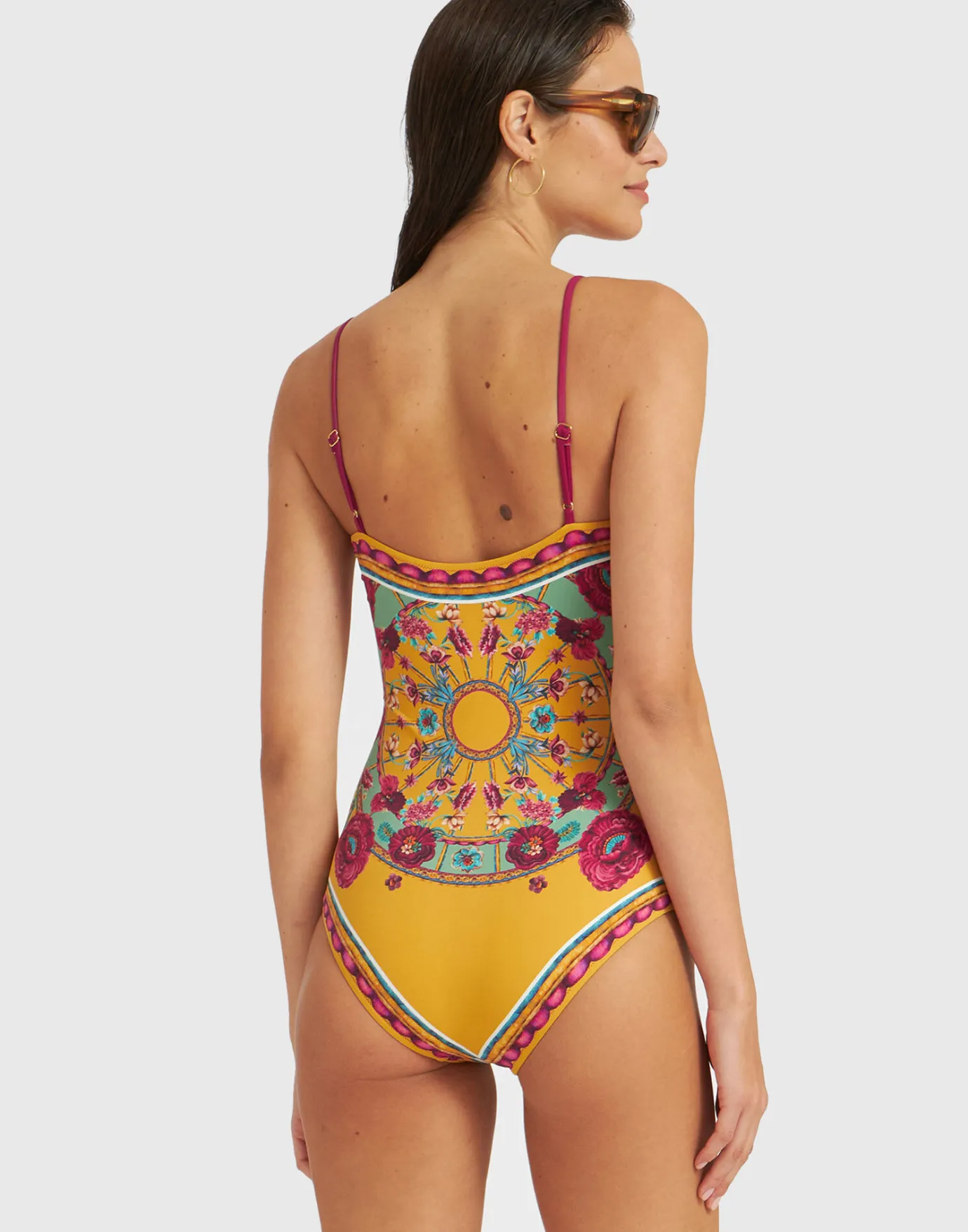 La DoubleJ Elle SwimsuitZodiac Placée Marigold in Supreme Lycra | Tenues De Plage | READY TO WEAR