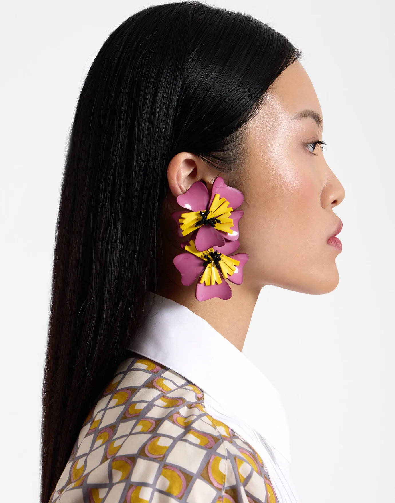 La DoubleJ Flora EarringsSolid Pink in Macro Pansy | Bijoux | ACCESSORIES