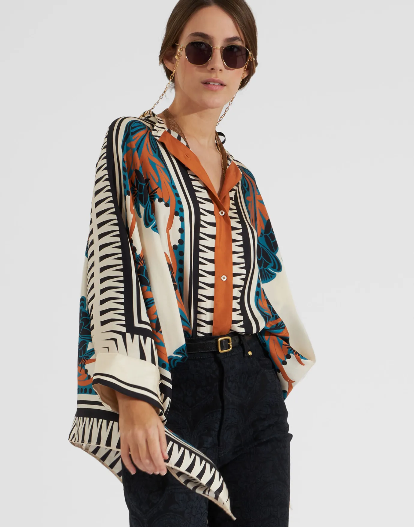 La DoubleJ Foulard ShirtFlorence Placée in Silk Twill | Chemises Et Tops | READY TO WEAR