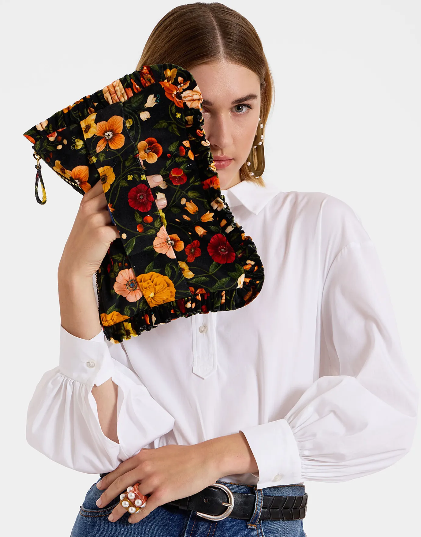 La DoubleJ Hand PochetteBotticelli Black in Cotton Velvet | Sacs Et Pochettes | ACCESSORIES