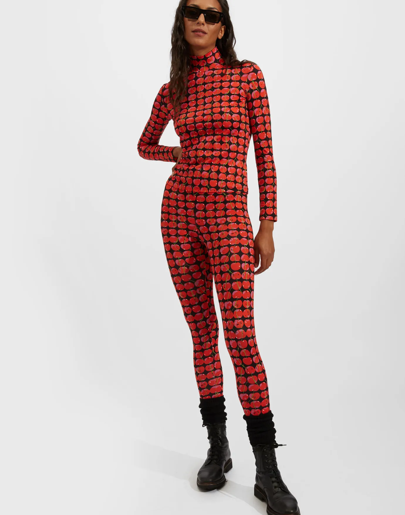 La DoubleJ LeggingsBlack Cherries in New Skinny Jersey | Loungewear | READY TO WEAR