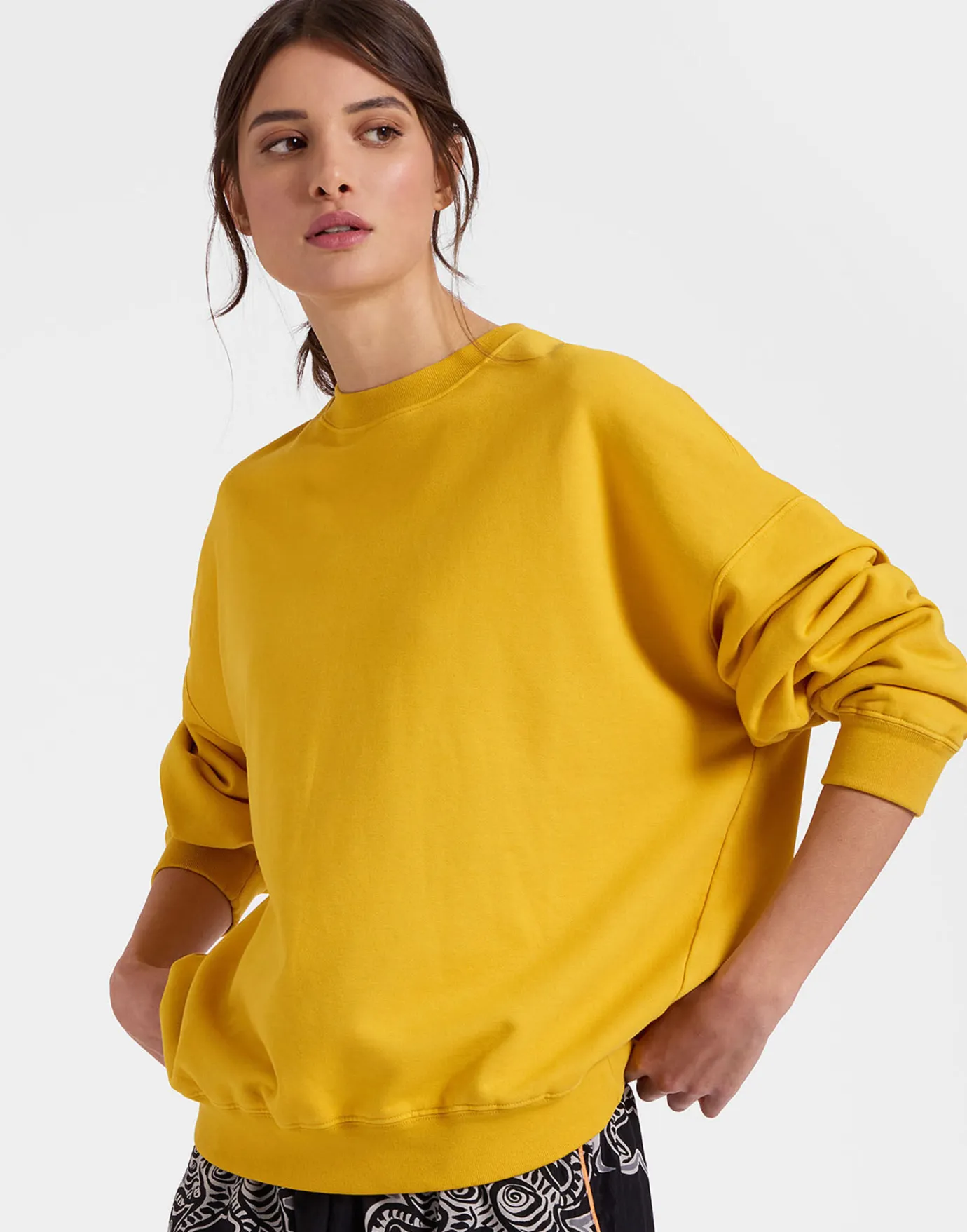 La DoubleJ Off Court SweatshirtSolid Dark Yellow in Jersey | Loungewear | READY TO WEAR