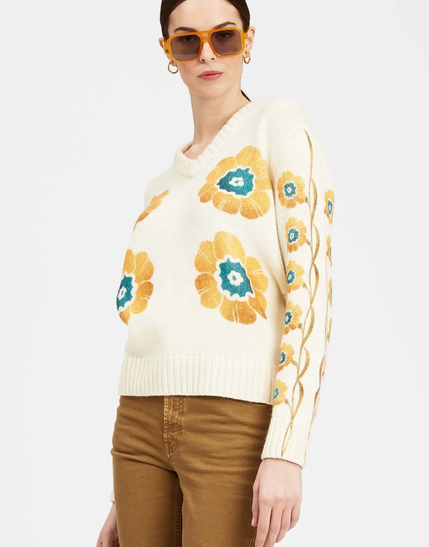 La DoubleJ V-Neck Boy SweaterDaisychain Placée Off White in Wool Cashmere | Pulls | READY TO WEAR